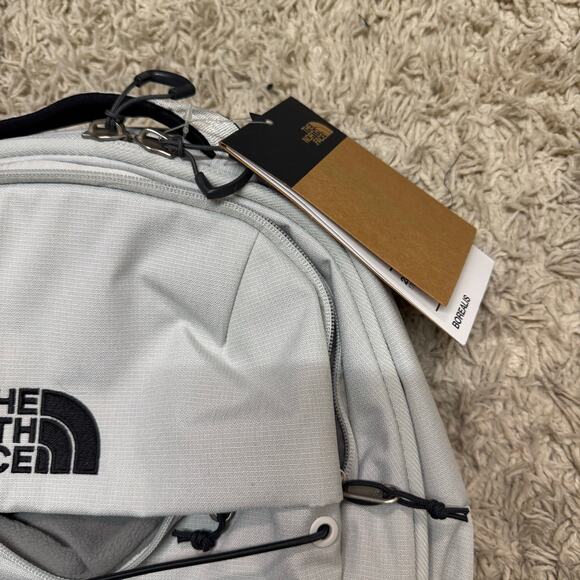 NWT THE NORTH FACE BACKPACK - Picture 3 of 5